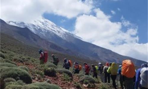 گزارش برنامه صعود به قله دماوند